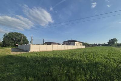 Casa parter +anexa la 15 min de Pite?ti (Cateasca) - 2