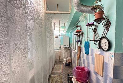 Apartament decomandat cu 3 camere - Cartier E3 - centrala - 2