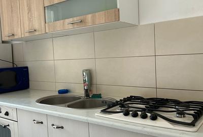 Inchiriez apartament 3 camere zona Florilor - 7