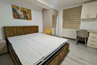 Apartament cu 4 camere semidecomandat, mobilat în Între Lacuri
