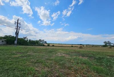 Poienarii Burchii, judetul Prahova, teren 6.200 mp, langa Primarie, - 2