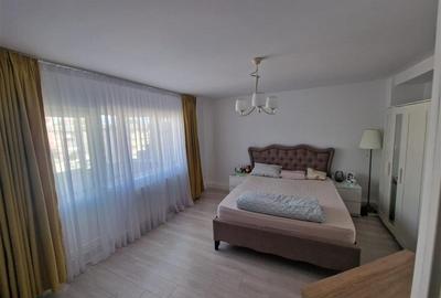 Apartament cu 2 camere decomandat în Micro 6 - 3