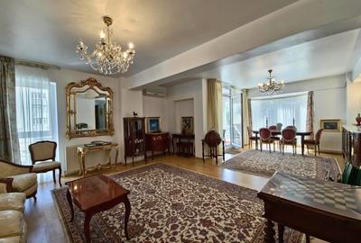 Apartament cu 4 camere decomandat în Dorobanți