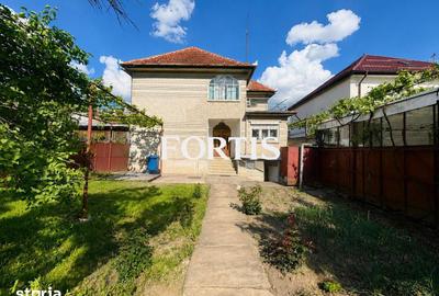 Casă cu 5 camere cu Teren 400 Mp în Central - 5