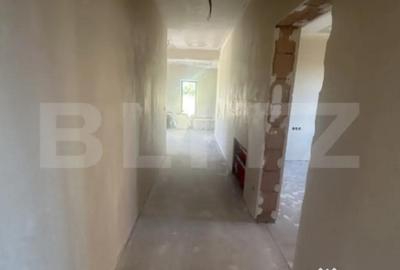 Casă cu 4 camere cu Teren 500 Mp în Păulești - 11