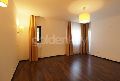 Duplex cu 8 camere cu Canalizare în Iancu Nicolae - 11