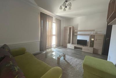 Apartament cu 2 camere decomandat, mobilat în Central