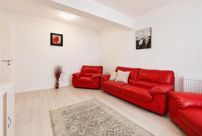 Apartament cu 2 camere decomandat, mobilat în Tractorul - 13