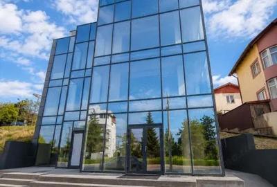 Spațiu comercial, de 350 mp, în Central - 2