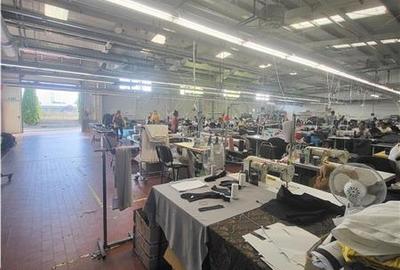 Spațiu comercial, de 2,000 mp, în Autogară - 8