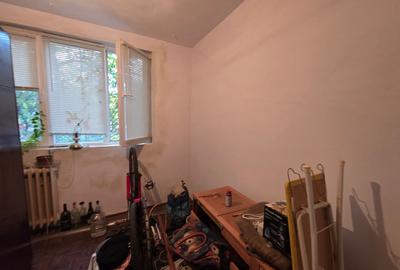 Titan, 10 minute metrou si parc IOR, chiar pe strada Postavarul, stradal, - 7