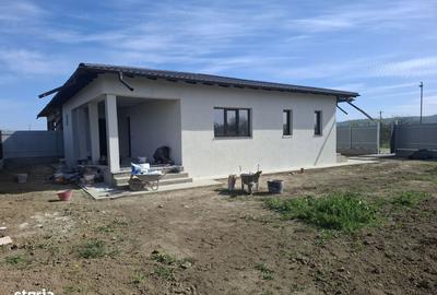 Casă cu 3 camere în Letea Veche - 4
