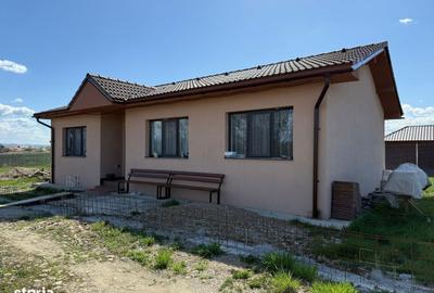 Casă cu 4 camere cu Teren 500 Mp în Coltău - 8