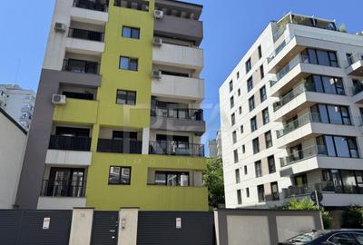 Locuri de parcare Str. Petru Rare? 13 - zona Victoriei - 2