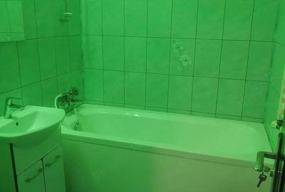 Garsonieră decomandată în Școlilor