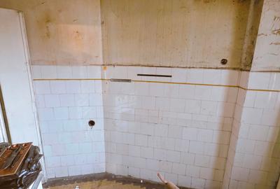 Caderea Bastiliei, apt. 2 camere, etaj 1, balcon,50mp, pe lista de U 3 - 29