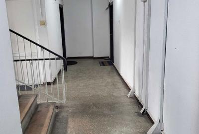 Apartament cu 3 camere semidecomandat în Rahova - 3