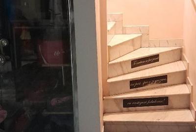 Casă individuală cu 12 camere cu Canalizare în P-ța Muncii - 11