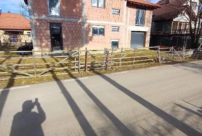 Casă cu Teren 650 Mp în Central - 3