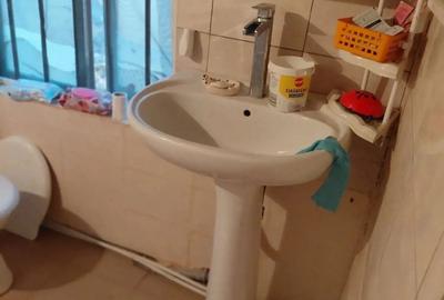 Casă cu 3 camere în Exterior Vest - 1