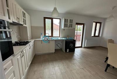 Duplex cu 4 camere cu Canalizare în Strejnicu - 6