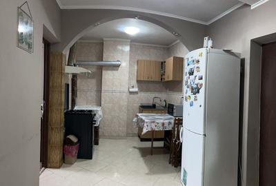 Apartament cu 2 camere decomandat în Lețcani - 2