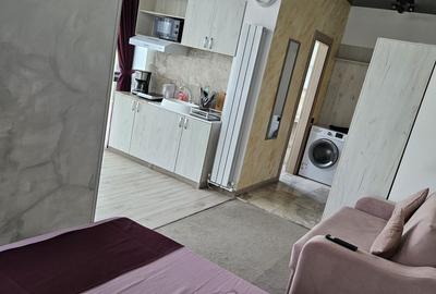 Garsonieră semidecomandată în Central