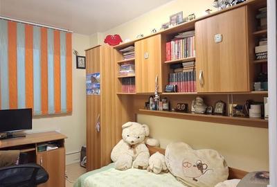 Apartament 2 camere, transformat in 3 camere, parter - 6