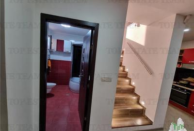 2 case  la pret de una in Valu lui Traian - 19