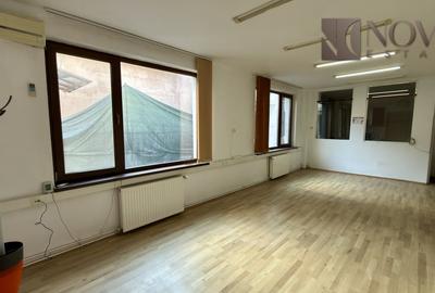 Casă cu 10 camere cu Canalizare în Matei Voievod - 3