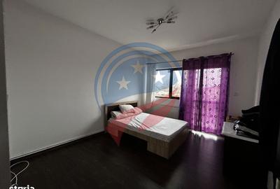 Casă cu 6 camere cu Canalizare în Central - 2