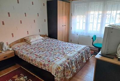 Casă cu 3 camere cu Canalizare în Central - 6