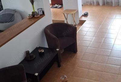 Casă cu Teren 900 Mp în Central - 4
