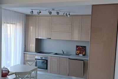 Casă cu 4 camere cu Teren 275 Mp în Central - 2