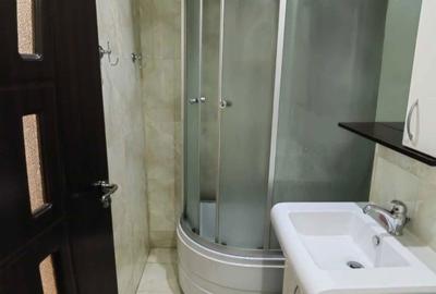 Garsonieră decomandată în 1 Mai - 14