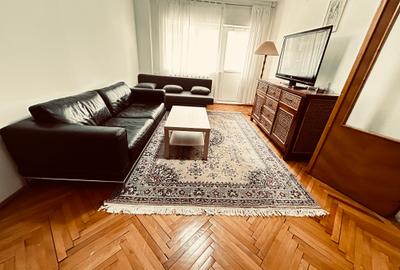 Apartament cu 3 camere decomandat, mobilat în Unirii
