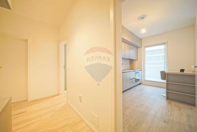 Apartament cu 2 camere semidecomandat, mobilat în Tractorul - 8