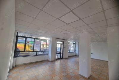 Spațiu comercial, de 82 mp, în Micro 12 - 3