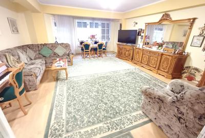 Casă cu 7 camere în Central - 3