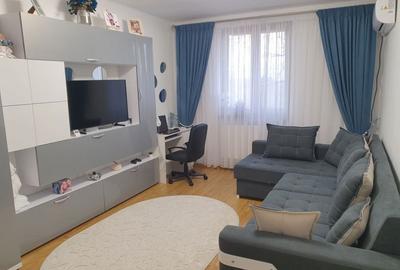 Apartament cu 2 camere decomandat în Exterior Vest