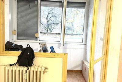 Berceni Garsoniera cf.1, etaj 1/10, stradal Turnu Magurele-10 min Metrou - 2