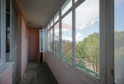 Apartament cu 3 camere de vanzare, zona Rogerius - 12