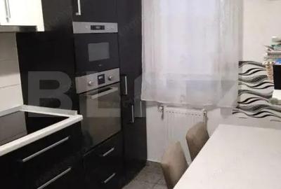 Apartament cu 3 camere, la cheie, etaj intermediar, zona Regal