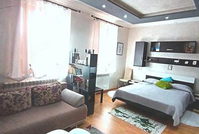 Casă cu 3 camere cu Teren 300 Mp în Central - 8