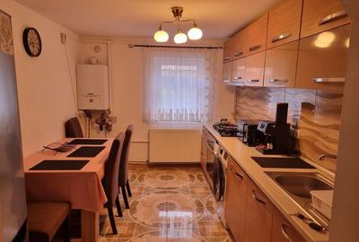 Apartament cu 3 camere în Central - 2