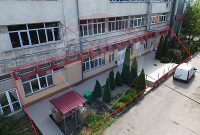Spațiu comercial, de 206 mp, în Central - 1
