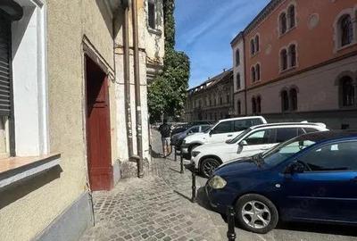 Casa 2 camere ,deschidere stradala , potential comercial ultracentral - 1