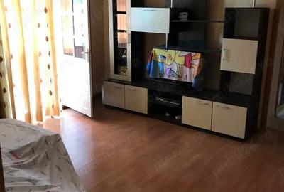 Proprietar vand Apartament 2 camere - 4