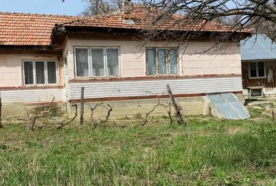 Casă cu 4 camere în Nistorești - 2