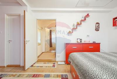 Casă cu 5 camere cu Teren 800 Mp în Cheile Râșnoavei - 16